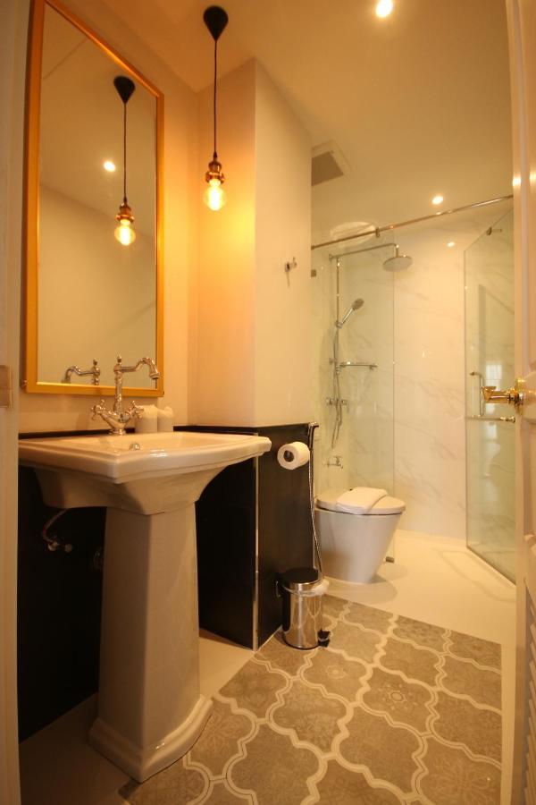 สราญ บูทิก โฮเต็ล ท่าแพ  Hotel เชียงใหม่ ภายนอก รูปภาพ